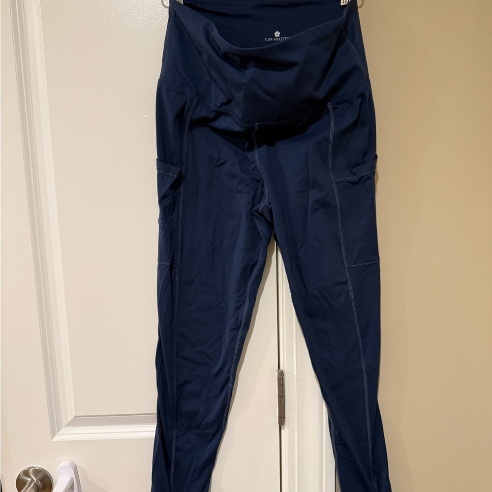Women’s leggings-size medium